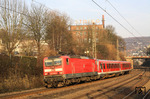 143 660 schleppt den defekten 628 495 durch Wuppertal-Sonnborn in die Werkstatt nach Düsseldorf-Abstellbahnhof. (04.03.2011) <i>Foto: Wolfgang Bügel</i>