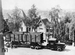 Die ersten Gehversuche des neuen Kaelbe Sattelschleppers S 6 R/1 in der Heimatstadt des schwäbischen Herstellers in Backnang. (1934) <i>Foto: RVM</i>