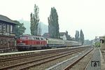 216 204 mit E 3598 im Bahnhof Marsberg auf der oberen Ruhrtalbahn. (09.08.1981) <i>Foto: Joachim Bügel</i>