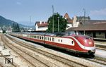 601 006/016 als "Alpen-See-Express" Dt 13816 (Oberstdorf - Dortmund) im Bahnhof Immenstadt im Allgäu. (17.08.1984) <i>Foto: Peter Schiffer</i>