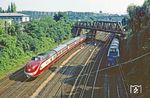 601 009 als Dt 13316 von Pfronten nach Dortmund kurz vor dem Wiesbadener Hauptbahnhof. (02.07.1981) <i>Foto: Joachim Bügel</i>