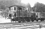 89 101 vom Bw Neustadt (Haardt) mit einem Güterzug bei Neustadt (Haardt) - heute: Neustadt (Weinstr). Die ehemalige pfälzische T 3 "70 ORENSBERG" wurde 1889 von Maffei in München gebaut und 1931 ausgemustert.  (1929) <i>Foto: DLA Darmstadt (Maey)</i>