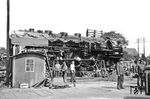 03 283 (Bw Kiel) wird auf dem Weg zur Ausstellung "100 Jahre Staatsbahn" in Braunschweig von der Schiene auf die Straße umgeladen.  (14.08.1938) <i>Foto: RVM</i>