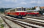 VT 6 mit VS 14 als Zug 15 nach Sigmaringen in Gammertingen. (19.06.1989) <i>Foto: Ulrich Neumann</i>