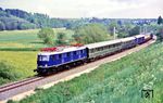 Nach der Zugkreuzung mit D 954 (vgl. Bild-Nr. 53206) in Jagstzell hatte auch der Sonderzug E 20359 mit E 18 047 freie Bahn, um nach Crailsheim zu fahren. (19.05.1985) <i>Foto: Joachim Bügel</i>