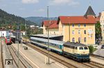 218 447 mit ALX 84154 nach Oberstdorf im Bahnhof Immenstadt. (20.08.2018) <i>Foto: Joachim Bügel</i>