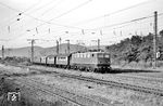 E 41 025 vom Bw Offenburg mit P 3266 in Heidelberg-Kirchheim. (13.08.1959) <i>Foto: Helmut Röth</i>