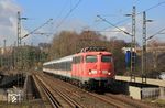 Lange wird 115 459 der GfF auf der Wupper nicht mehr unterwegs sein, am 5. März 2021 hat sie Fristablauf. Hier fährt sie vor dem NX-Ersatzzug RB 32436 über die Brücke der A 46 in Wuppertal-Sonnborn. (26.02.2021) <i>Foto: Wolfgang Bügel</i>