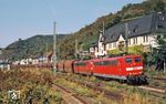 151 015 und 151 036 befördern den Kohlezug CS 47919 (Neuss Gbf – Linz Stahlwerke) in Lorch (Rhein). (08.09.2009) <i>Foto: Thomas Konz</i>