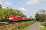Railpool 151 129 mit 151 045 vor GAG 60715 nach Andernach bei Hilden. (03.05.2021) <i>Foto: Joachim Bügel</i>