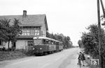 MEG T 14 mit Bw 8 als Sonderzug in Scherzheim. (09.06.1963) <i>Foto: Helmut Röth</i>