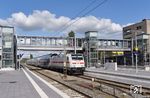 Und so sieht die moderne Bahn in Emden aus: 146 570 mit IC 2305 nach Köln in Emden Hbf.  (2016) <i>Foto: Karsten Risch</i>