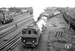 Rangierarbeiten mit KBE Lok 30 (Hohenzollern, Baujahr 1913) im Bahnhof Kendenich KBE. (1955) <i>Foto: Theo Felten</i>