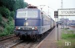 184 111 (Bw Köln-Deutzerfeld) als Vorspann vor einer 110 an einem Personenzug nach Aachen im Bahnhof Stolberg (Rheinl). (1969) <i>Foto: H. Kuhnke</i>