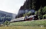 82 040 mit E 770 hinter Schönmünzach. Zwei Wochen später endete der Einsatz der Baureihe 82 beim Bw Freudenstadt. (15.05.1966) <i>Foto: Theodor Horn</i>