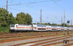 Auch der IC 2009 vom Emden nach Köln mit 147 573 nahm den Weg über die Güterzugstrecke durch Düsseldorf-Rath. (07.10.2023) <i>Foto: Wolfgang Bügel</i>