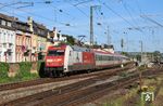 101 076 (mit Werbung für einen Fotodienstleister) fährt mit IC 118 (Innsbruck - Dortmund) am letzten Verkehrstag des Zuges durch den Bahnhof Remagen. Der lokbespannte Zug wurde zum Sommerfahrplan 2023 in einen ICE umgewandelt. (31.05.2023) <i>Foto: Uwe Meiß</i>