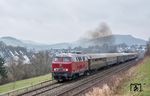 V 160 002 mit einem Sonderzug von Münster nach Willingen bei Olsberg im schneelosen Februar 2018. (03.02.2018) <i>Foto: Joachim Schmidt</i>