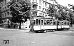 Tw 228 mit Bw 520 auf der Linie 3 ins Druseltal in der Kasseler Goethestraße. (16.07.1960) <i>Foto: Aad van Ooy</i>