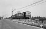 KBE ET 42 auf der Vorgebirgsbahn zwischen Brühl und Bornheim in Schwadorf. (05.07.1957) <i>Foto: Aad van Ooy</i>