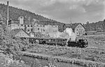 Die Rückfahrt des Sonderzuges nach Wolkenstein am "Tag des Eisenbahners" bestritt 99 1606 allein. An der 'VEB Preßspanfabrik' in Streckewalde wurde der Zug abgepasst. (11.06.1978) <i>Foto: Karsten Risch</i>