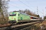 Gut versichert waren an diesem Tag die Fahrgäste in dem umgeleiteten EC 9 (Hamburg-Altona - Zürich HB) bei Solingen-Ohligs mit 101 005 unterwegs.  (10.02.2024) <i>Foto: Joachim Bügel</i>