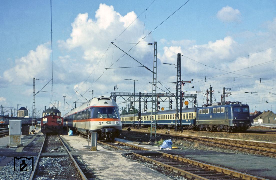 110 128 passiert mit D 332 (Fredericia Flensburg Hamburg