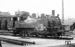 75 060 stand zum Ende ihrer Dienstzeit als Reservelok im Bw Ulm. Zwei Monate später wurde sie ausgemustert. (21.03.1962) <i>Foto: Wolfgang Jahn</i>