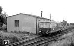 VT 101 (Crede, Baujahr 1956) im Bahnhof Kassel-Wilhelmshöhe Süd. (16.07.1960) <i>Foto: Aad van Ooy</i>