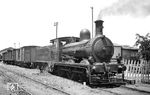 TCDD 33.023 (Robert Stephenson, Baujahr 1911) rangiert im Bahnhof Aydin im Westen der Türkei. (08.06.1955) <i>Foto: Alan Orchand</i>