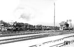 58 101, eine sächsische XIII H (Hartmann, Baujahr 1917) verlässt mit einem Güterzug nach Plauen (Vogtl) ob Bf den oberen Bahnhof in Reichenbach (Vogtl). Bereits im April 1933 schied sie aus dem Betriebsdienst aus. (1930) <i>Foto: Werner Hubert</i>