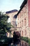 01 206 vom Bw Hannover Hgbf rollt über das Altenbekener Viadukt zum Bahnhof Altenbeken. Dort wird sie den E 387 nach Münster (Westf) übernehmen. (26.09.1968) <i>Foto: Herbert Vaupel</i>