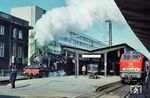 78 297 vom Bw Homburg (Saar) fährt mit einem Eilzug aus Saarbrücken Hbf. Rechts steht V 160 080 vom Bw Trier. (04.1967) <i>Foto: Gerhard Moll</i>