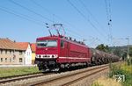 In Rothenstein (Saale) wurde der Kesselwagenzug nach Ingolstadt mit 250 195 erneut abgepasst. (28.08.2024) <i>Foto: Steffen Tautz</i>