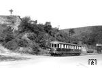 Der dieselmechanische Stangen-Triebwagen 137 005 des Bw Hagen-Eckesey als Pt 3006 (Hagen Hbf ab 7.25 Uhr - Altenvoerde an 7.58 Uhr) in Milspe Tal. (1935) <i>Foto: DLA Darmstadt (Bellingrodt)</i>