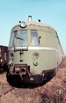 Auch der SVT 04 107 (ex SVT 137 232) wartet in Frankfurt/M Ost auf den Verkauf. Die Deutsche Reichsbahn der DDR übernahm das Fahrzeug im Oktober 1958. (1956) <i>Foto: Carl Bellingrodt</i>