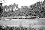 038 366 führt den E 4504 (Aulendorf - Tübingen) bei Gomaringen südlich von Tübingen. (13.08.1969) <i>Foto: Wolfgang Bügel</i>