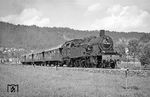 Auf dem Weg nach Rottweil ist 078 459 mit P 3988 bei Aistaig nahe Oberndorf am Neckar unterwegs. (13.08.1969) <i>Foto: Wolfgang Bügel</i>