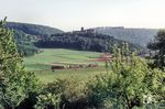 023 012 mit N 5675 (Wertheim - Lauda) im Taubertal vor der Kulisse der Burg Gamburg aus dem 12. Jahrhundert. (20.05.1975) <i>Foto: Herbert Vaupel</i>