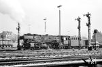 Die Hannoveraner 01 217 rangiert in Münster Hbf vor einem Güterzug. (03.12.1962) <i>Foto: Bernd Kappel</i>