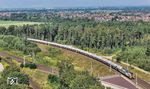 EVB 159 231 mit einem Kesselwagenzug von Sande nach Hof am Überwerfungsbauwerk östlich von Wunstorf. (07.09.2024) <i>Foto: Joachim Schmidt</i>