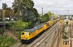 233 493 der DB Bahnbau Gruppe Königsborn mit Bauz 92337 (Unna-Königsborn - Linz/Rhein) in Solingen Hbf. (17.09.2024) <i>Foto: Joachim Bügel</i>