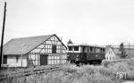 Der Dieseltriebwagen T 23 der Süddeutschen Eisenbahn-Gesellschaft (SEG) wurde 1935 von MAN hergestellt. Sein bevorzugtes Einsatzgebiet war die Reinheim-Reichelsheimer Eisenbahn, wo das Fahrzeug auch bei Reinheim angetroffen wurde. Der Triebwagen war bis 1964 im Einsatz und wurde dann ausgemustert.  (23.07.1959) <i>Foto: Aad van Ooy</i>