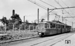 Der damals modernste Triebwagen der Siebengebirgsbahn, Talbot-Doppeltriebwagen 31/32 (Baujahr 1953), auf der Linie H nach Königswinter in Oberdollendorf. (09.07.1958) <i>Foto: Aad van Ooy</i>