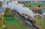 052 273 (ex 50 3539) fährt mit einem Fotogüterzug nach Donauwörth durch Möttingen. (19.09.2024) <i>Foto: Joachim Schmidt</i>