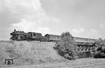 038 631 (38 2631 vom Bw Heilbronn) mit E 559 nach Heidelberg an der Jagstbrücke bei Bad Friedrichshall. (15.08.1969) <i>Foto: Wolfgang Bügel</i>