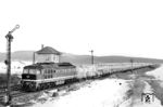 132 028 (Bw Sangerhausen) als Schiebelok am Güterzug mit 132 017 an der Blockstelle Steinberg bei Sangerhausen. (21.02.1983) <i>Foto: Thomas Fischer</i>