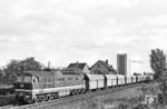 132 694 (Bw Halle G) mit einem Ganzzug in Eisleben. (20.10.1984) <i>Foto: Thomas Fischer</i>