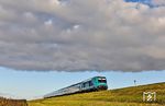 245 214 mit RE 11020 aus Niebüll auf dem Hindenburgdamm kurz vor Morsum. (02.10.2024) <i>Foto: Joachim Bügel</i>