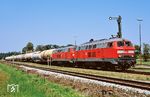 217 019 mit 217 013 vor CS 60925 (Großkorbetha - Burhgausen) im Bahnhof Tüssling. (17.07.2007) <i>Foto: Thomas Konz</i>